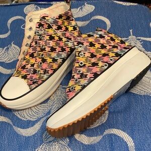 PASTEL & BLACK PLATFORM HIGH TOPS NWOT. Stars & Stripes Edgy NO LACES